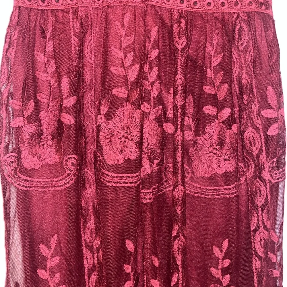 BELLA ELLA BOUTIQUE XL Light My Fire Deep V Neck Lace Wine Maxi Dress - Picture 10 of 16